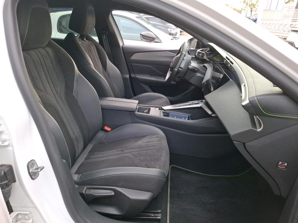 Peugeot 408 PHEV 225 e-EAT8 GT 2023