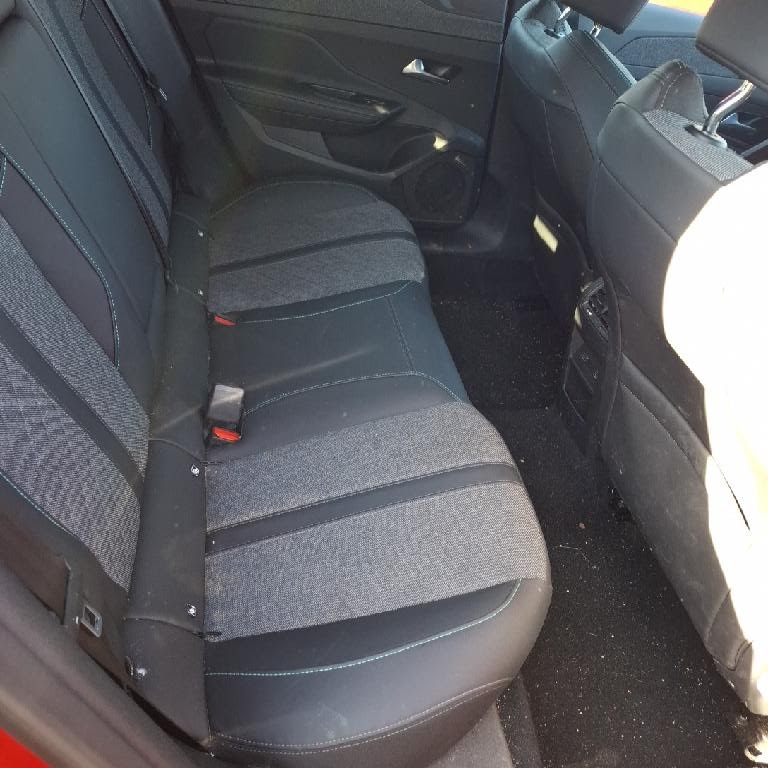 Foto Peugeot 408 11
