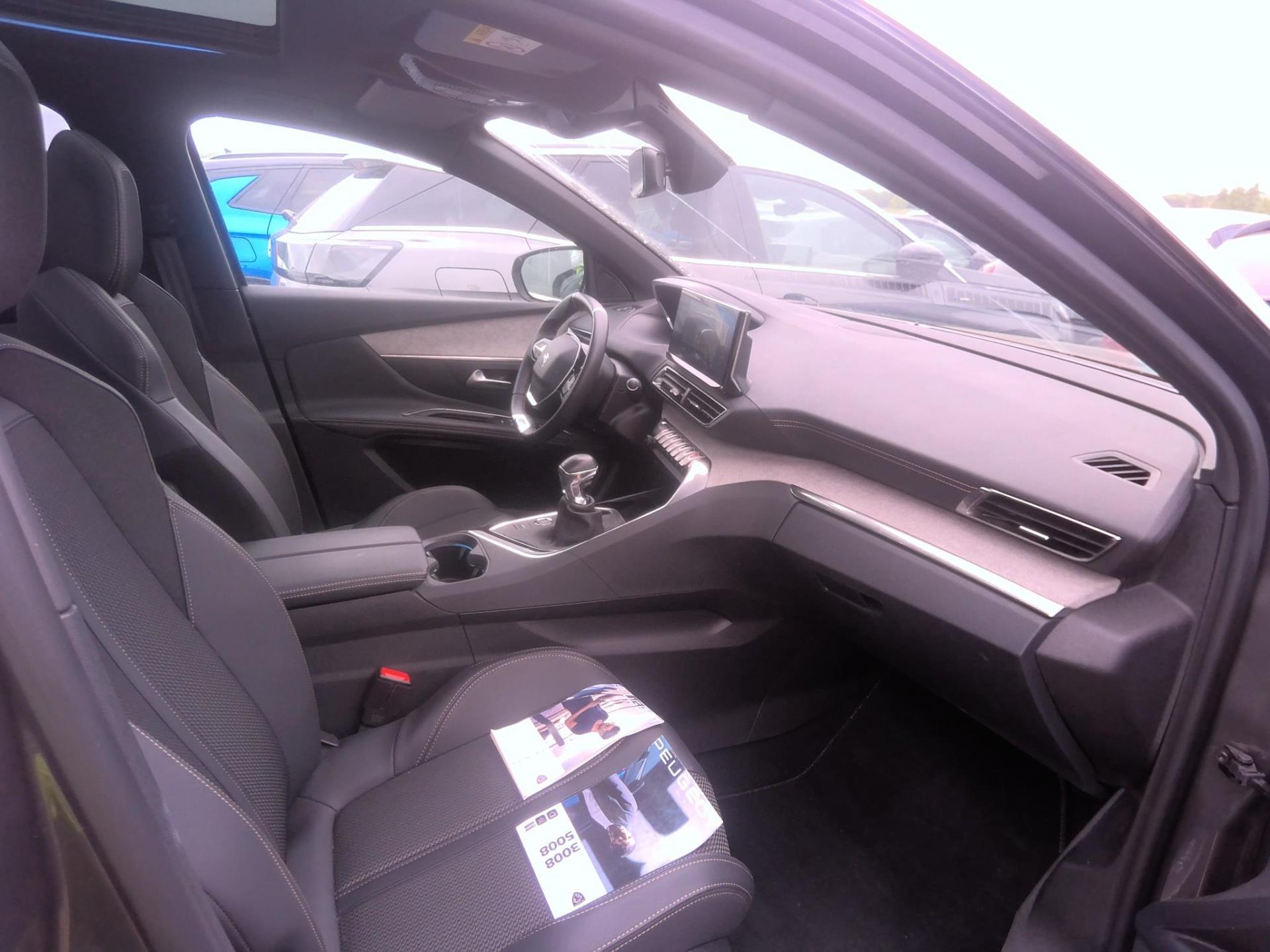 Peugeot 3008 PureTech 130ch S&S BVM6 GT 2023
