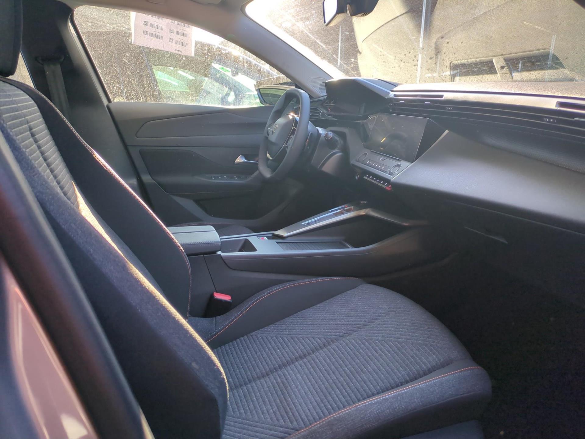 Peugeot 308 SW Hybrid 145 e-DCS6 Style 2025