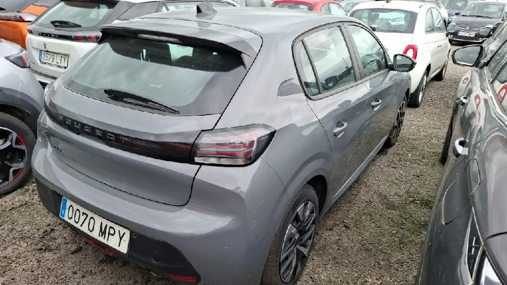 Foto Peugeot 208 8
