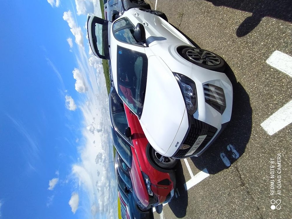 Foto Peugeot 208 4
