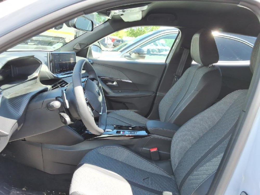Foto Peugeot 2008 12