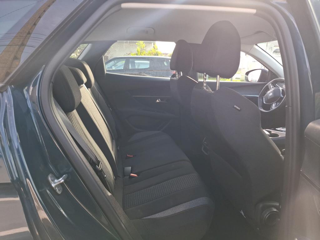 Peugeot 3008 BlueHDi 130ch S&S EAT8 Active Pack 2022