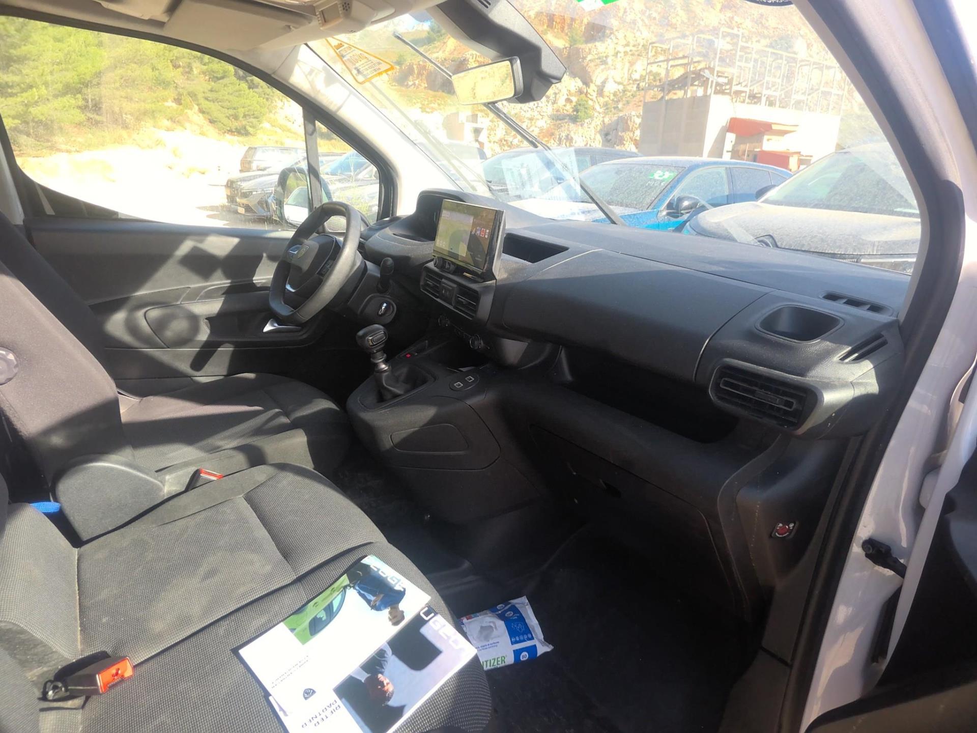 Peugeot PARTNER FOURGON XL 950 KG BLUEHDI 100 S&S BVM6  2024