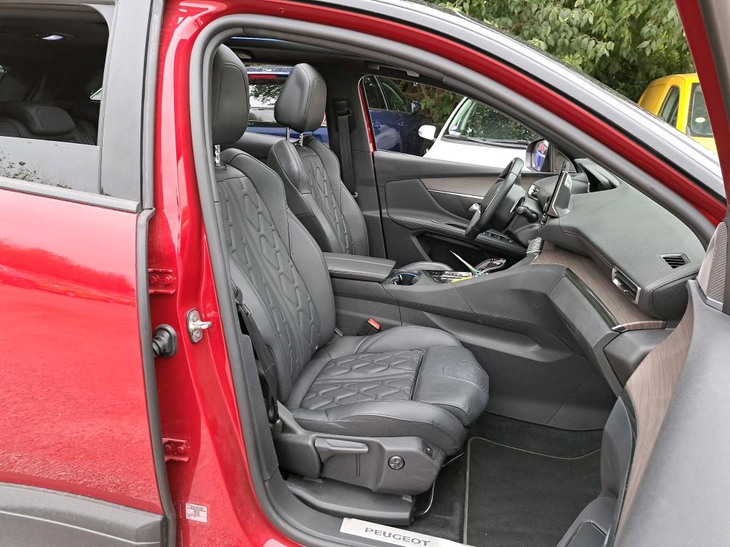 Peugeot 3008 Hybrid4 300 e-EAT8 GT Pack 2021