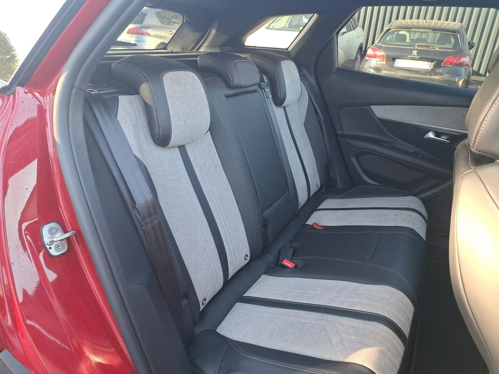 Peugeot 3008 Hybrid4 300 e-EAT8 GT Pack 2021