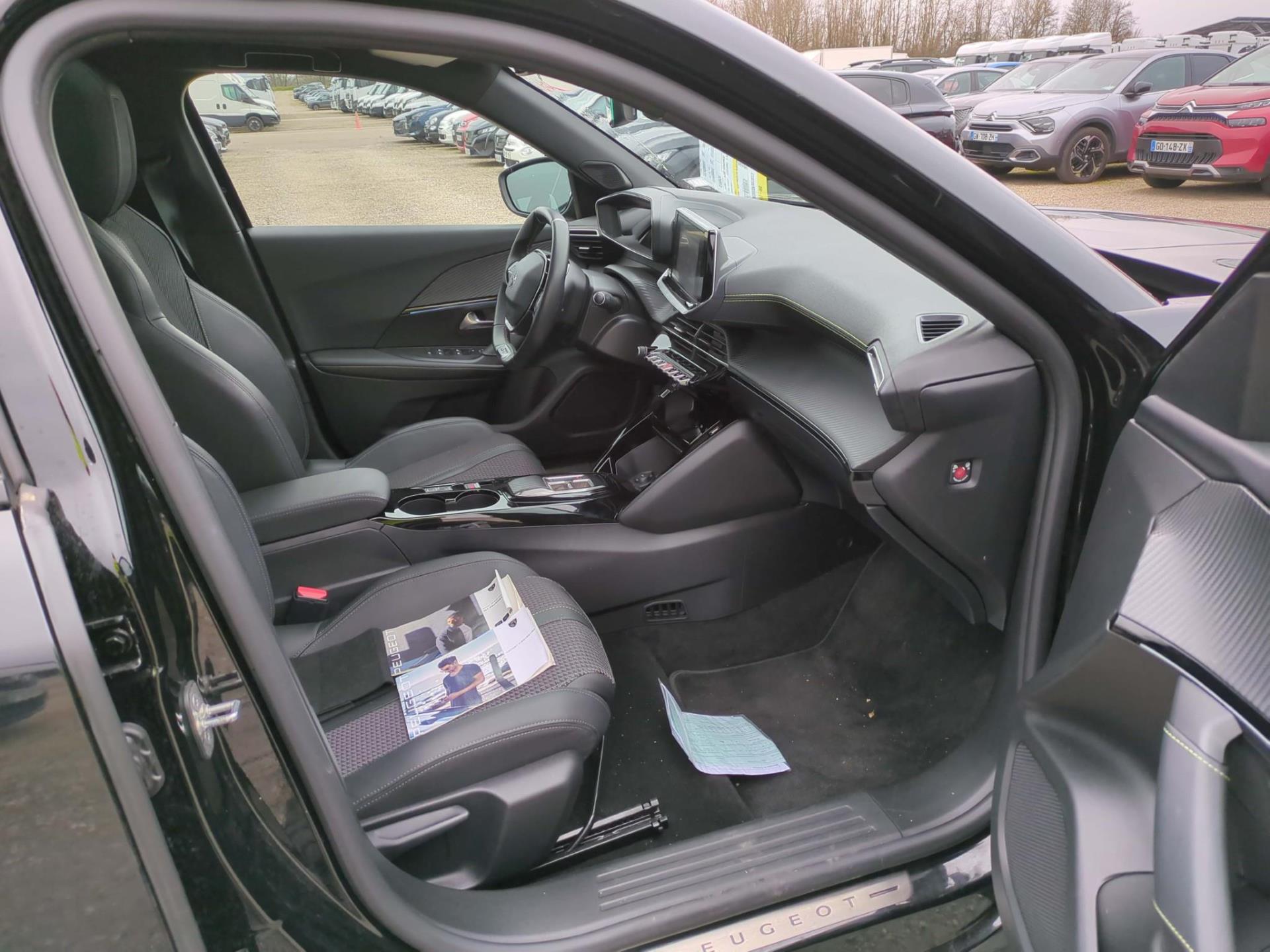 Peugeot 2008 Electrique 136 ch GT 2023