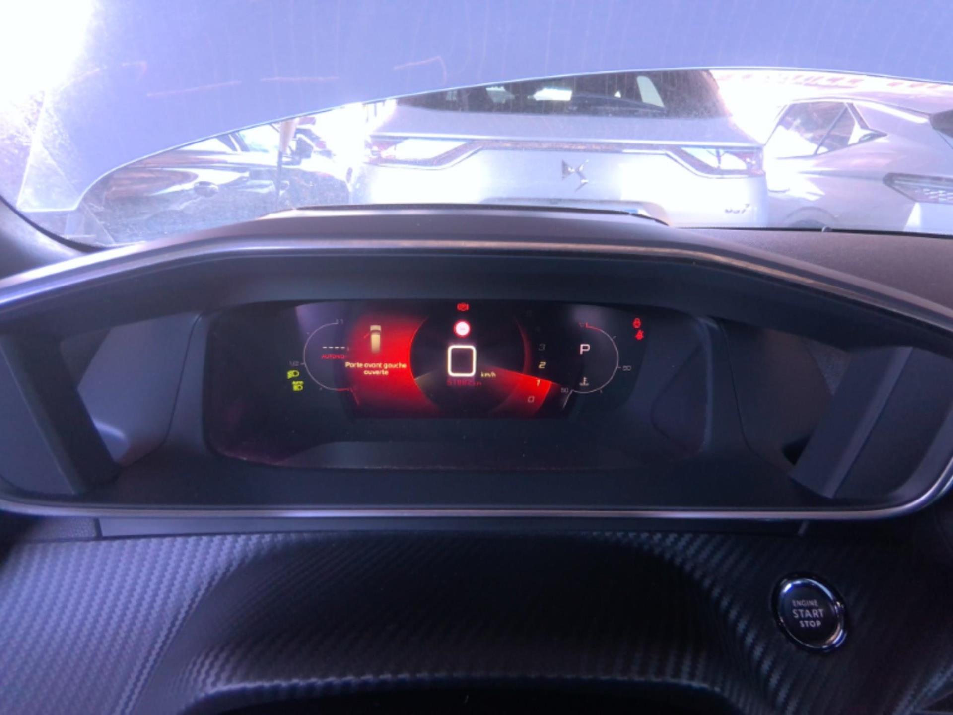 Peugeot 2008 PureTech 130 S&S EAT8 GT 2021