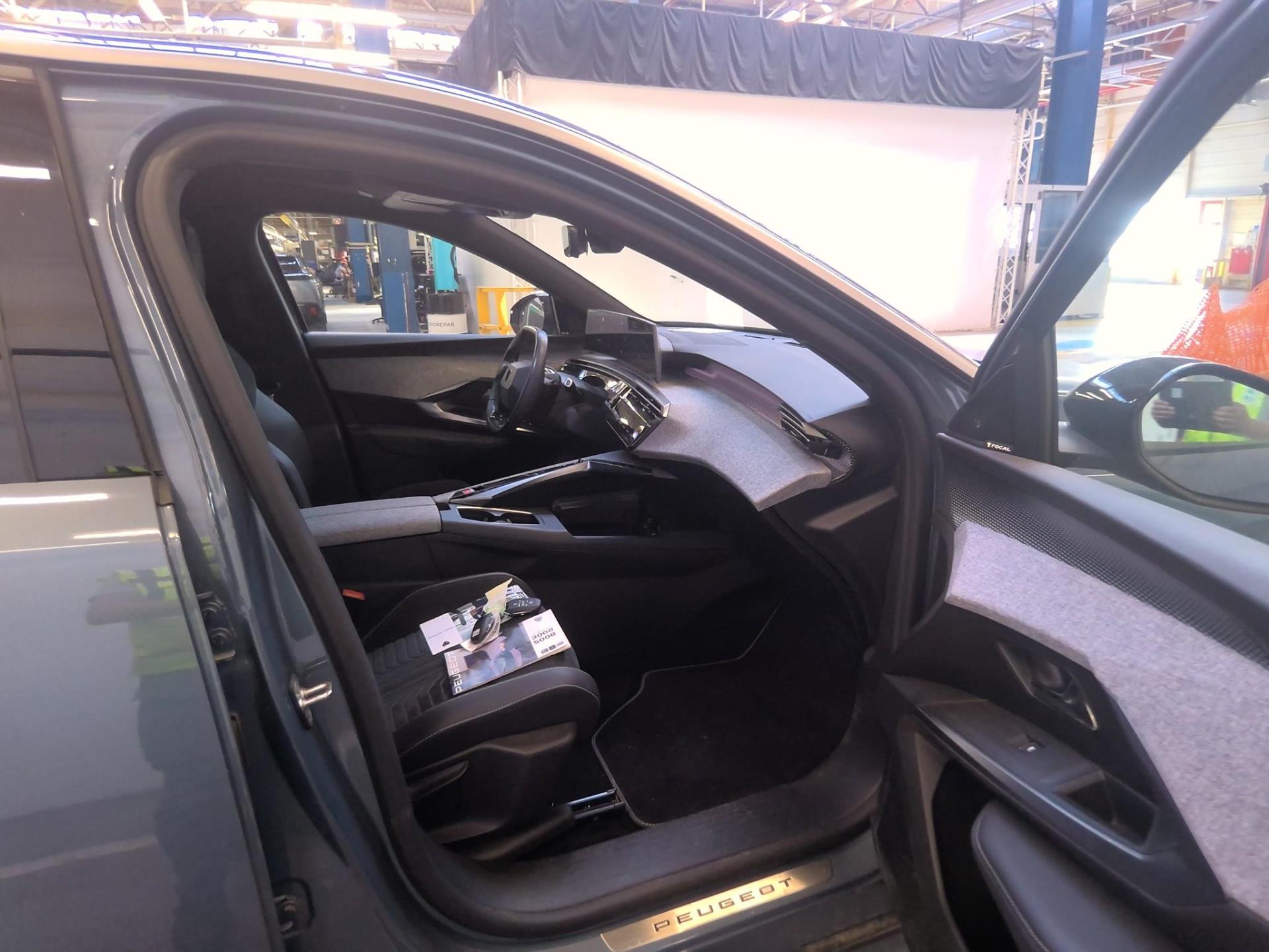Peugeot 3008 Electrique 210 ch 73 kWh GT 2024