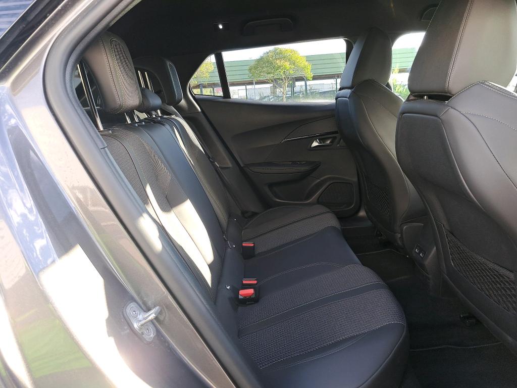 Peugeot 2008 PureTech 130 S&S EAT8 GT 2023