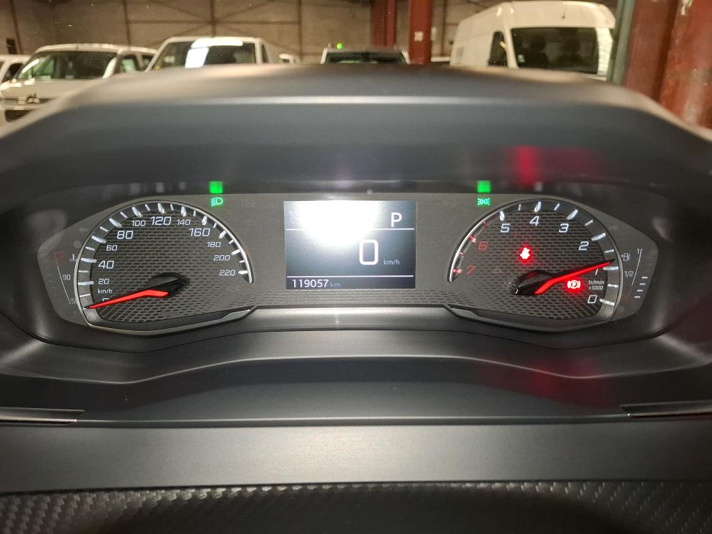 Peugeot 2008 PureTech 130 S&S EAT8 Style 2022