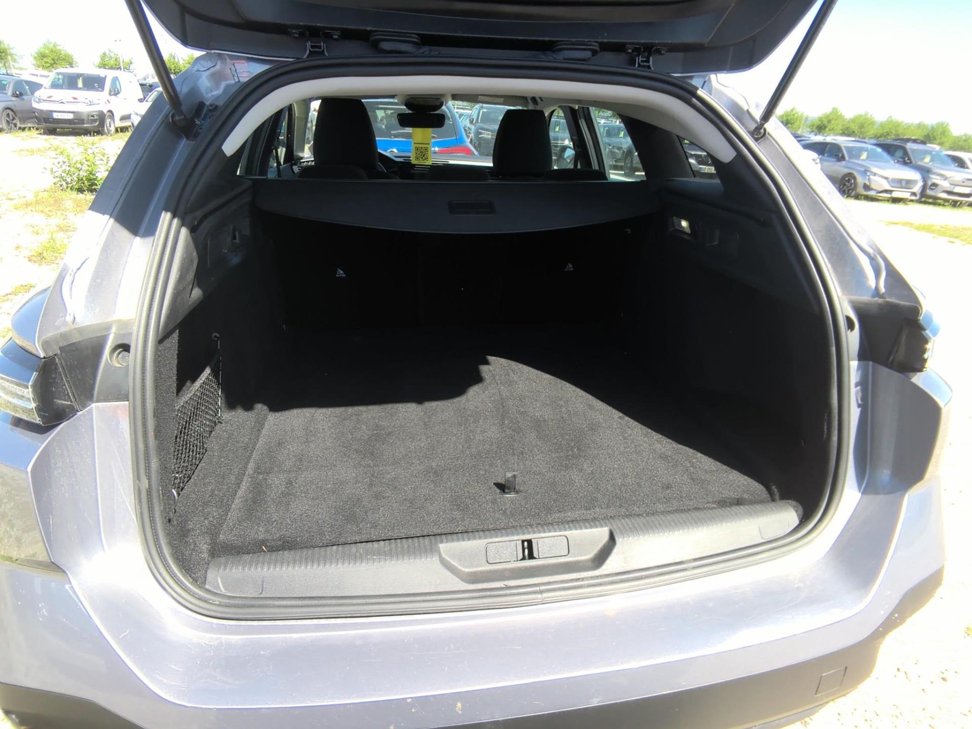 Peugeot 308 SW Hybrid 145 e-DCS6 Style 2025
