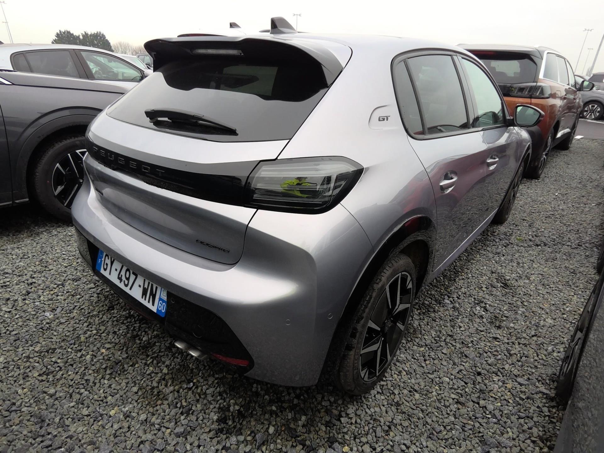 Peugeot 208 Hybrid 136 e-DCS6 GT 2024
