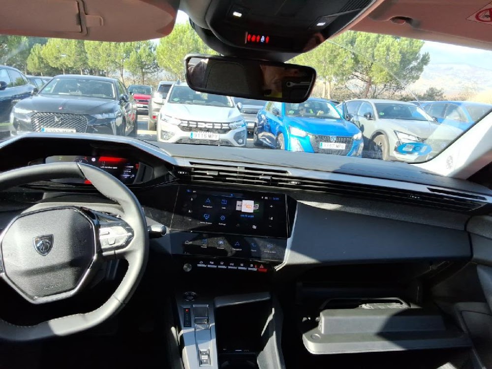Foto Peugeot 408 12