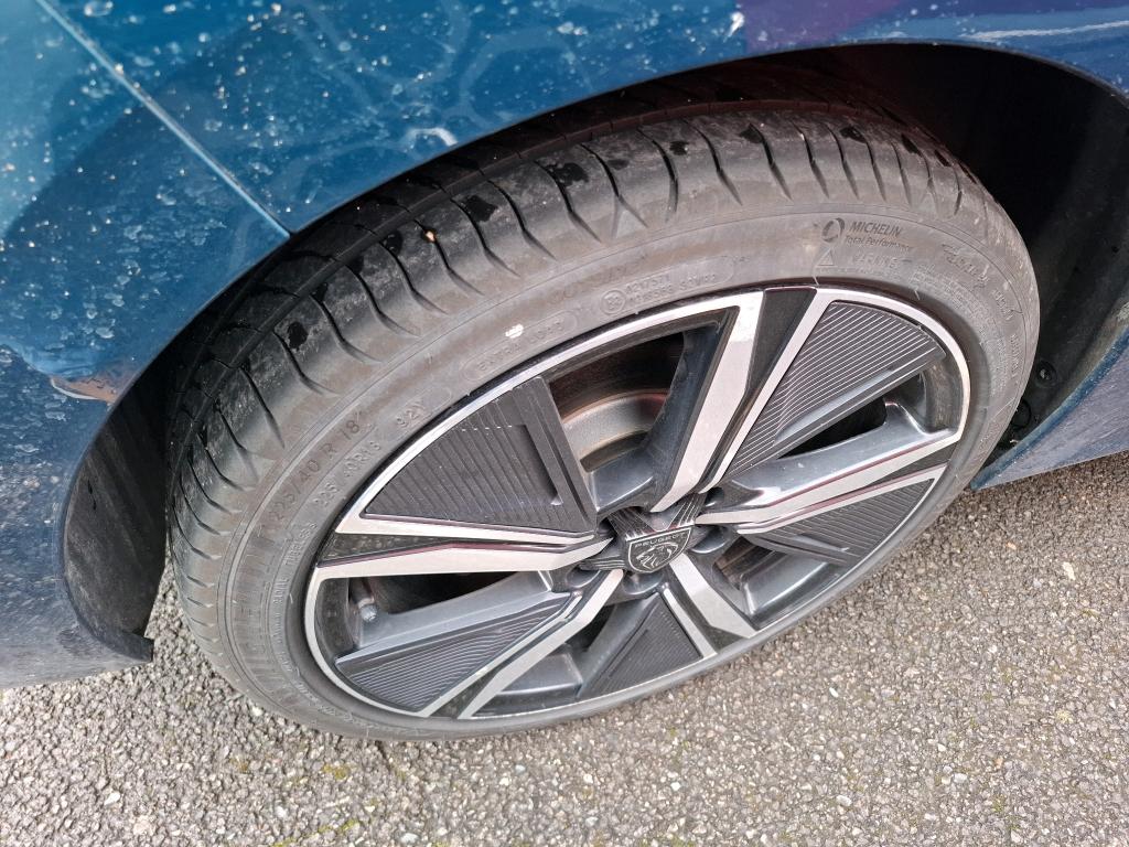Peugeot 308 Hybrid 136 e-DCS6 GT 2024
