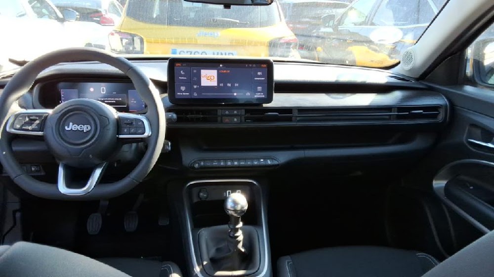 Foto Jeep AVENGER 14