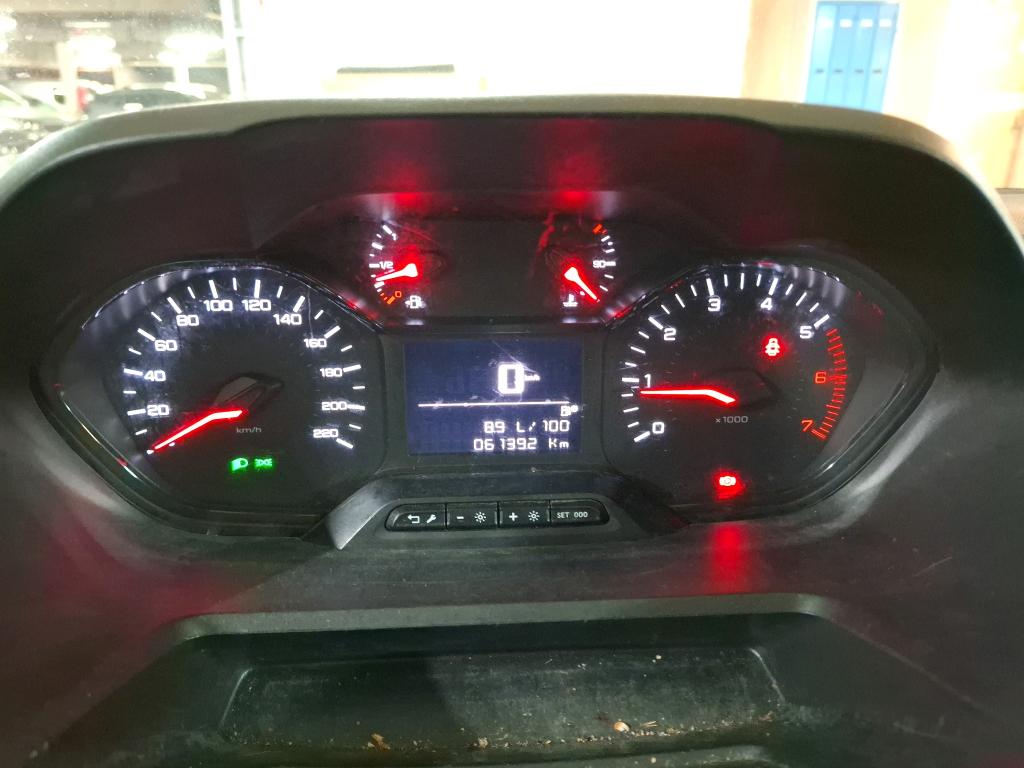 Peugeot PARTNER FOURGON STANDARD 650 KG BLUEHDI 100 S&S BVM5 PREMIUM 2019