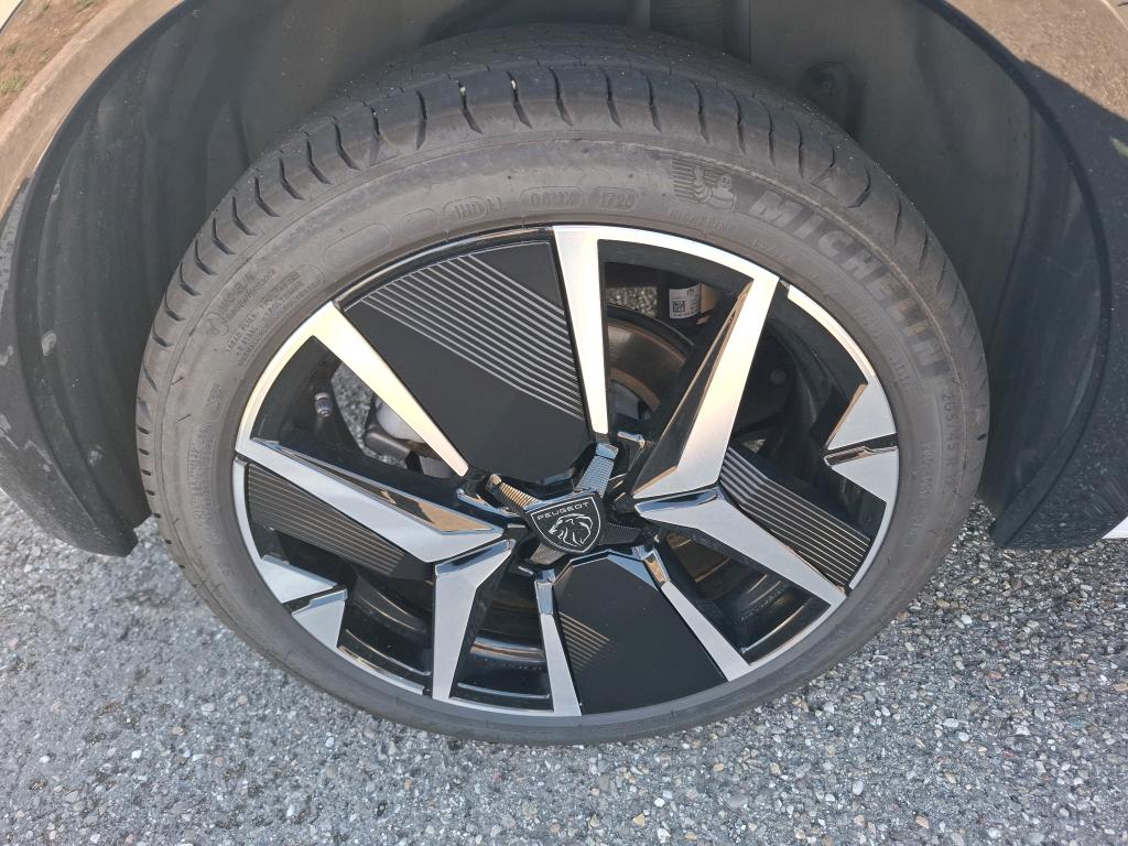 Peugeot 208 Hybrid 110 e-DCS6 GT 2025