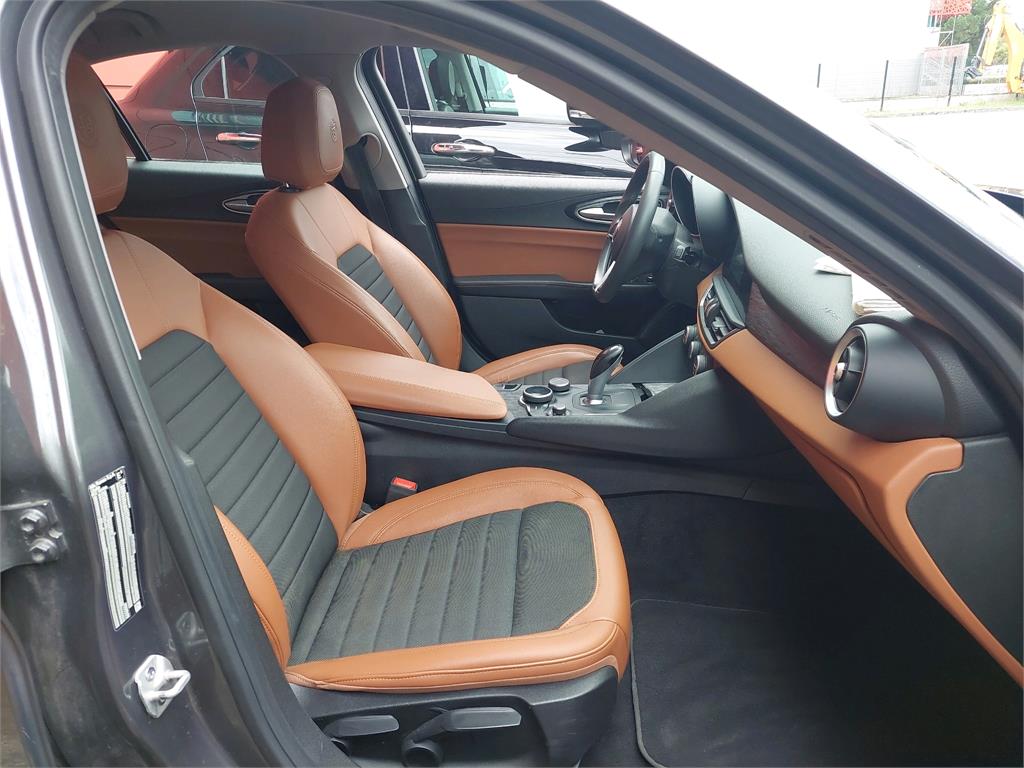 ALFA ROMEO Giulia 2.2 160 ch AT8 Super 2019