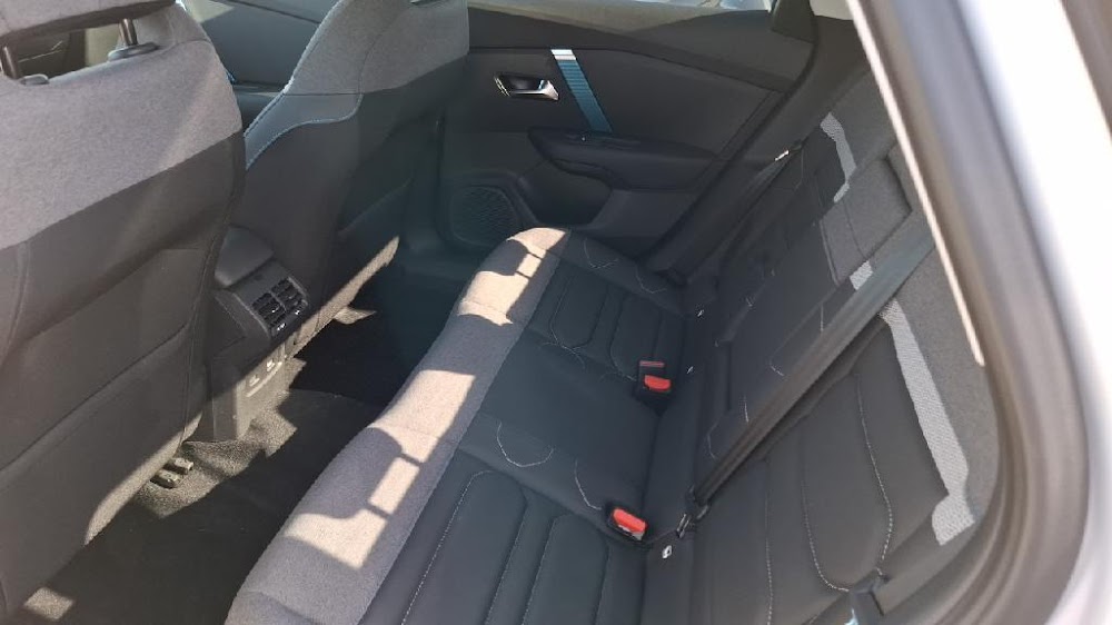 Foto Citroën ë-C4 12
