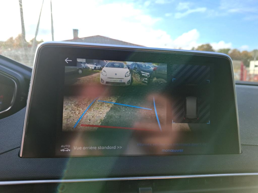 Peugeot 3008 BlueHDi 130ch S&S EAT8 Active Business 2020