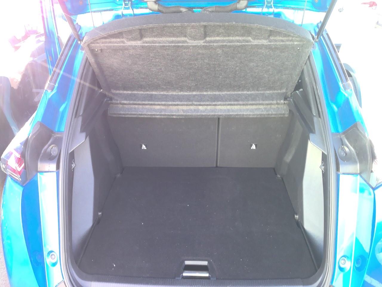Foto Peugeot 2008 13