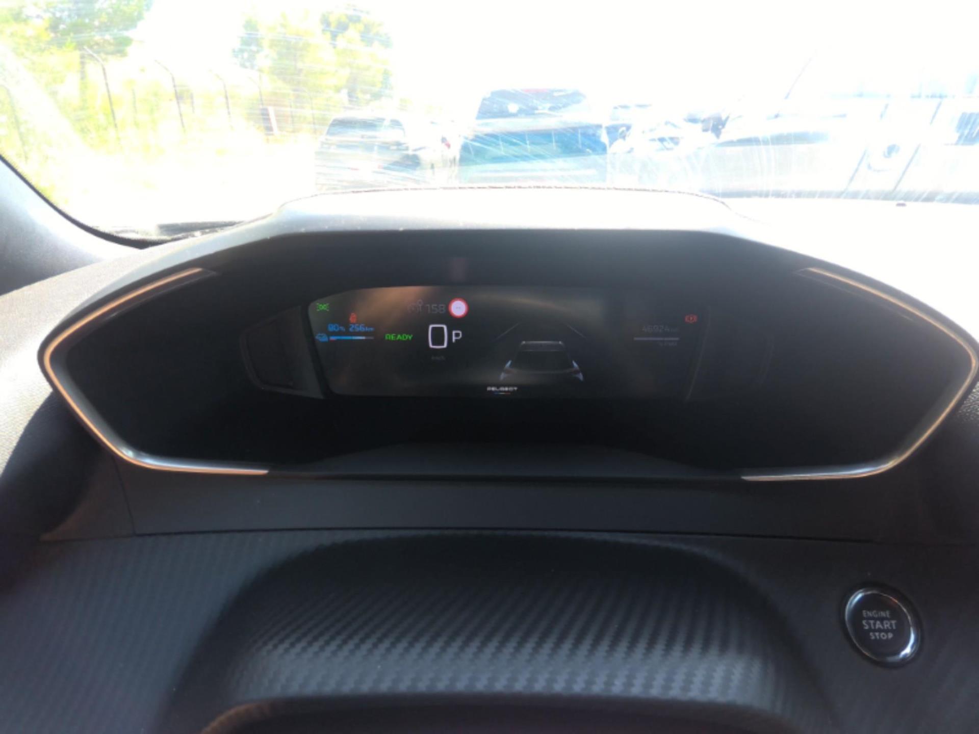 Peugeot 2008 Electrique 50 kWh 136 ch Allure 2025