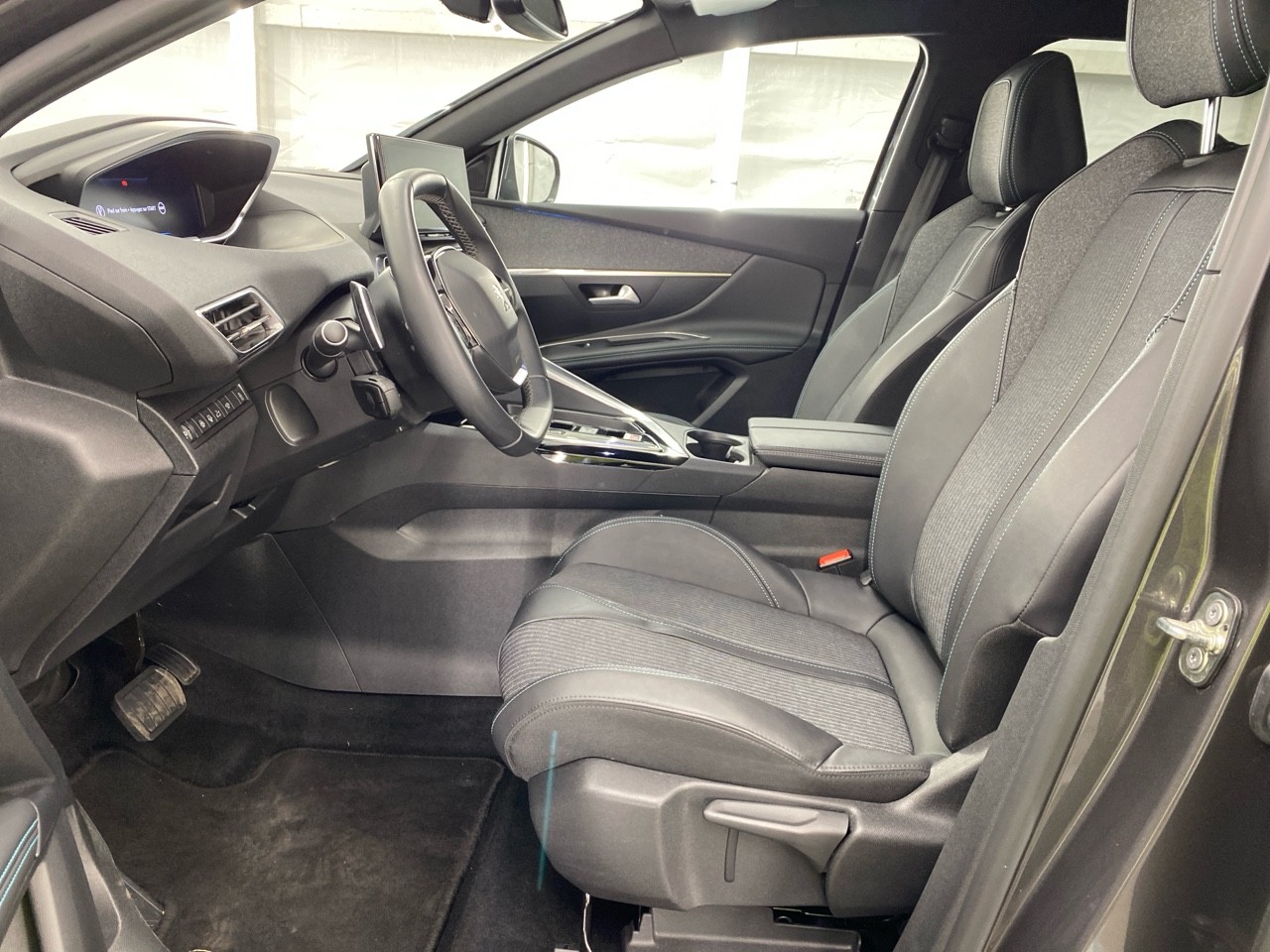 Peugeot 3008 BlueHDi 130ch S&S EAT8 Allure Pack 2023
