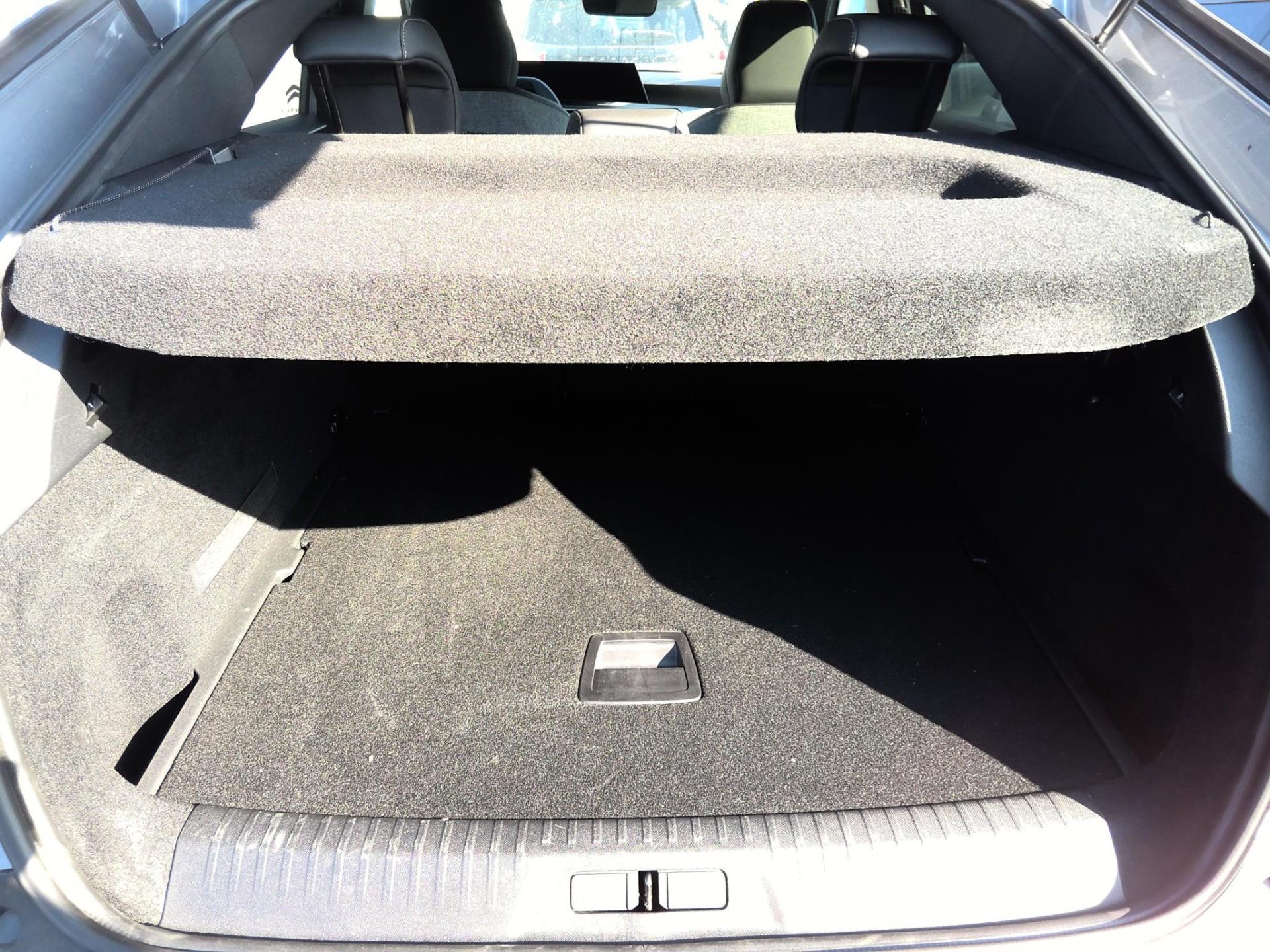 Peugeot 3008 Hybrid 145 e-DCS6 Allure 2025