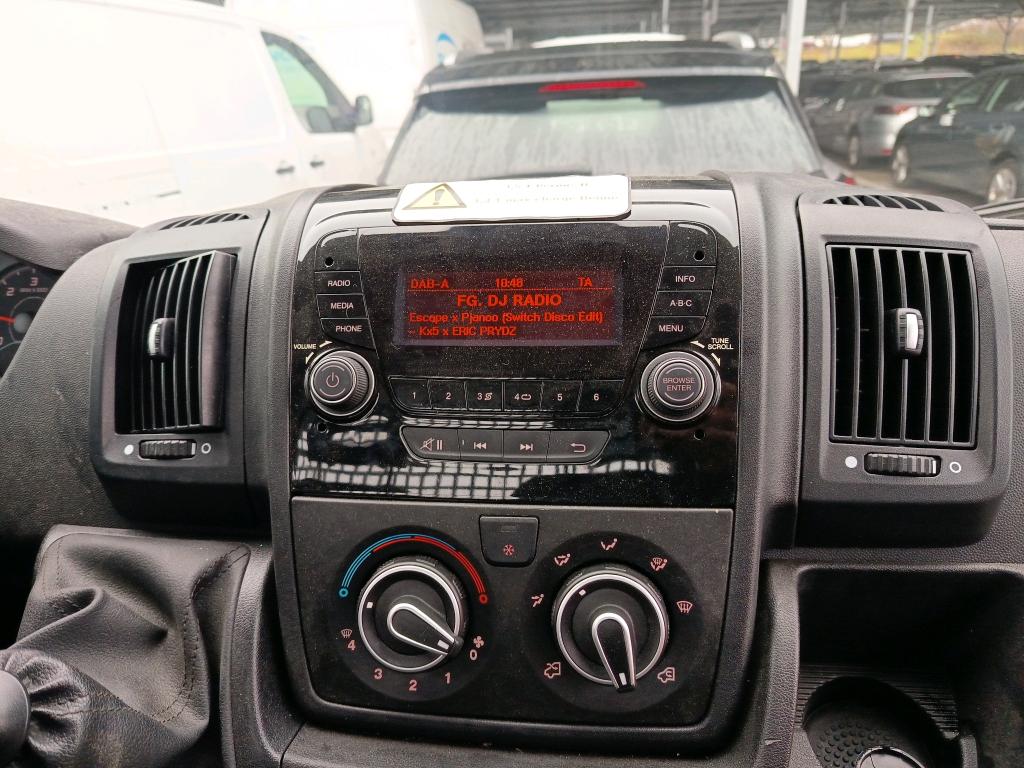 Peugeot BOXER PLC 435 L4 BLUEHDI 140 S&S PRO SR 2021