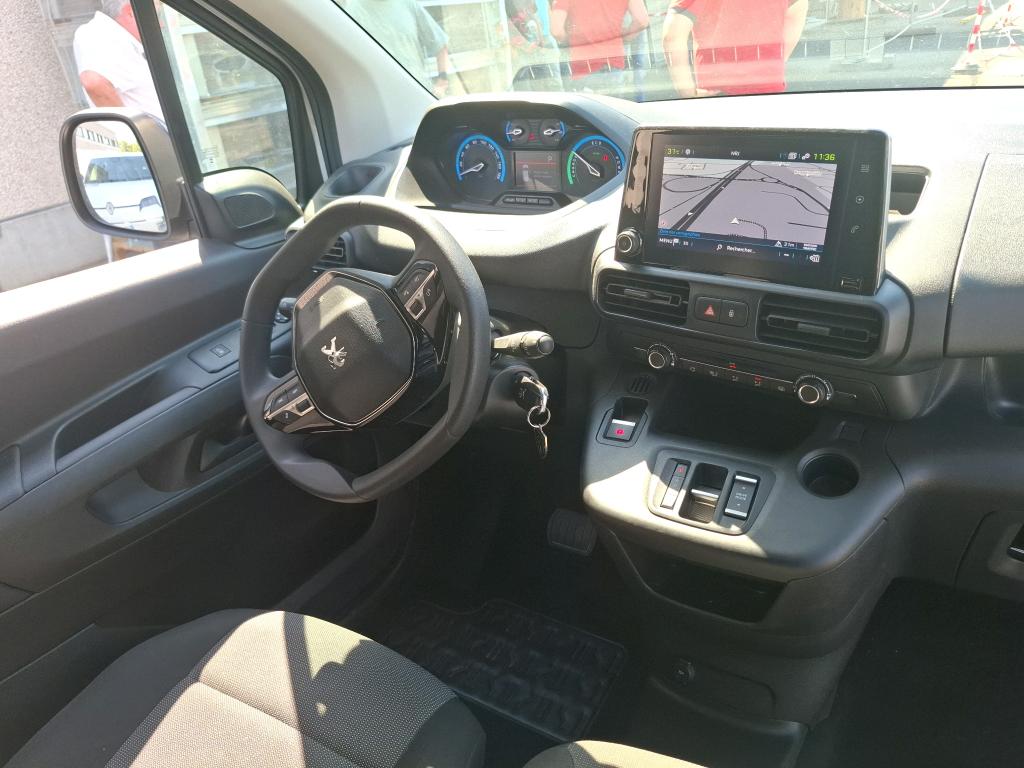 Peugeot E-PARTNER FOURGON M 800 KG 136 CH BATTERIE 50 KWH  2023