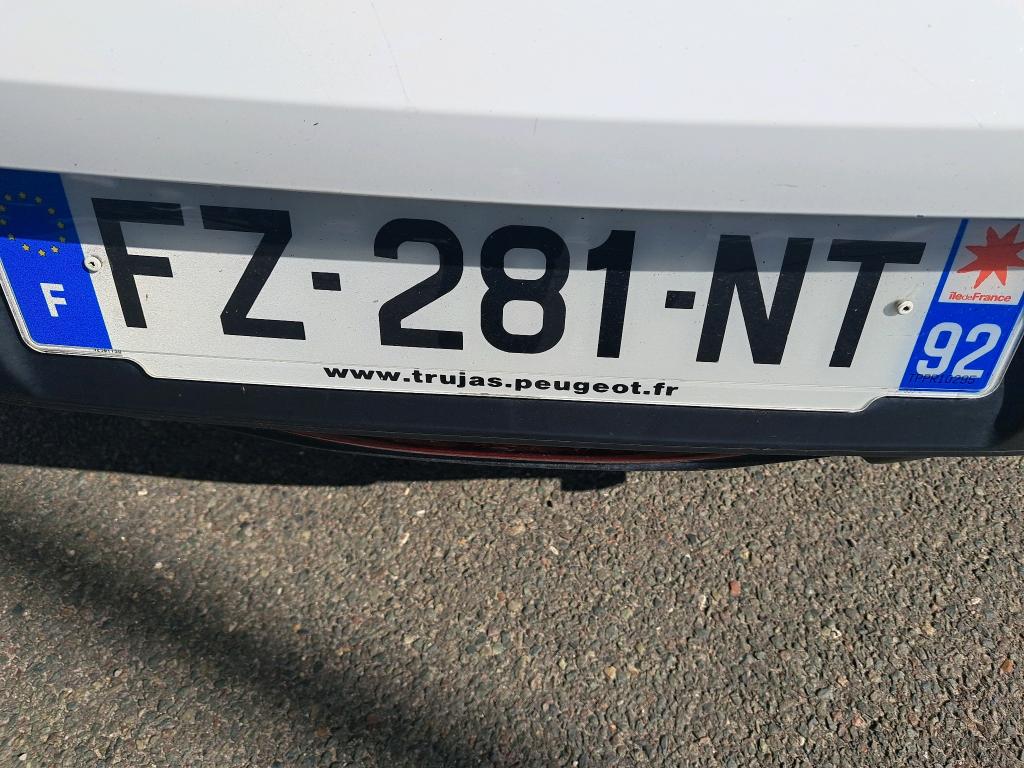 Peugeot 208 PURETECH 100 S&S EAT8 ACTIVE BUSINESS R 2021