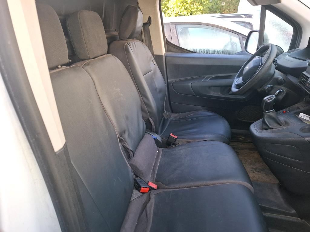 Peugeot PARTNER FOURGON STANDARD 650 KG BLUEHDI 100 S&S BVM5 PREMIUM 2020