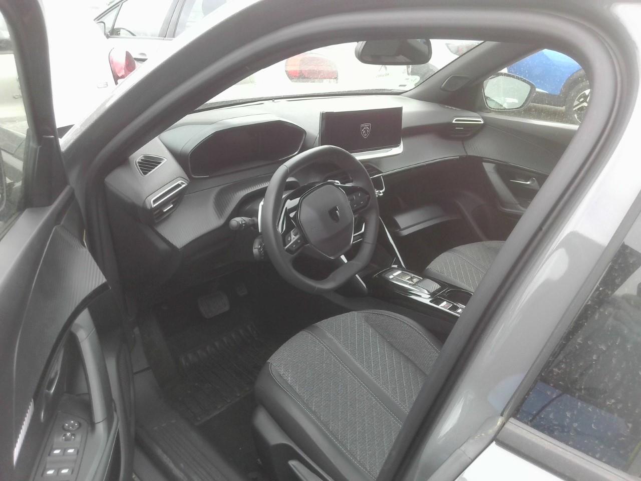 Foto Peugeot 2008 6