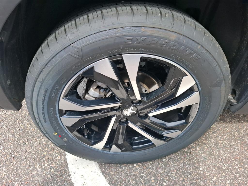 Peugeot 2008 PureTech 130 S&S EAT8 GT 2022