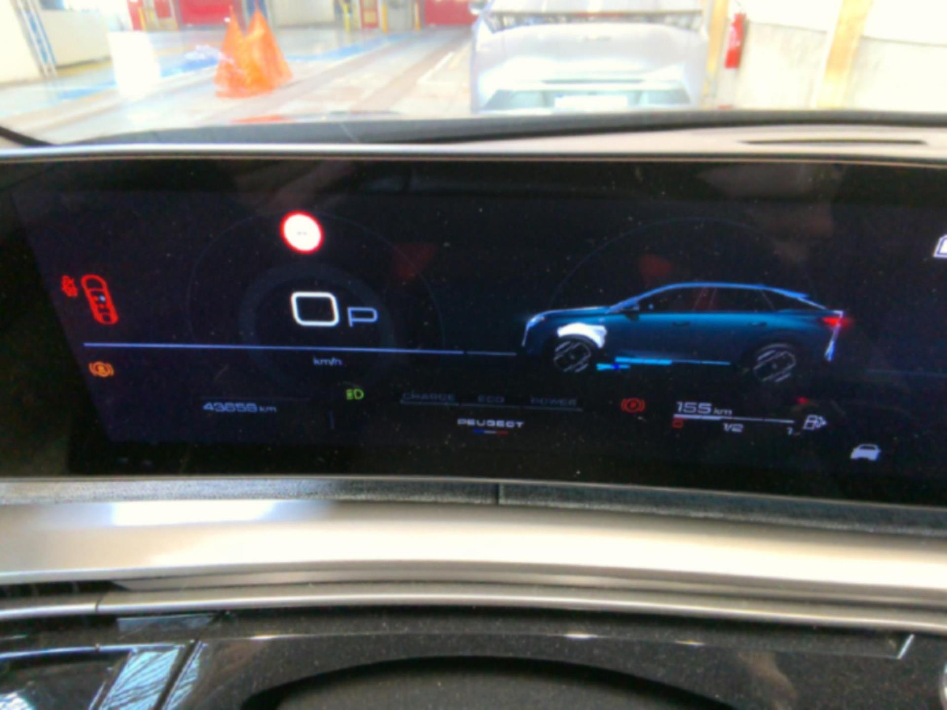 Peugeot 3008 Hybrid 136 e-DCS6 Allure 2024