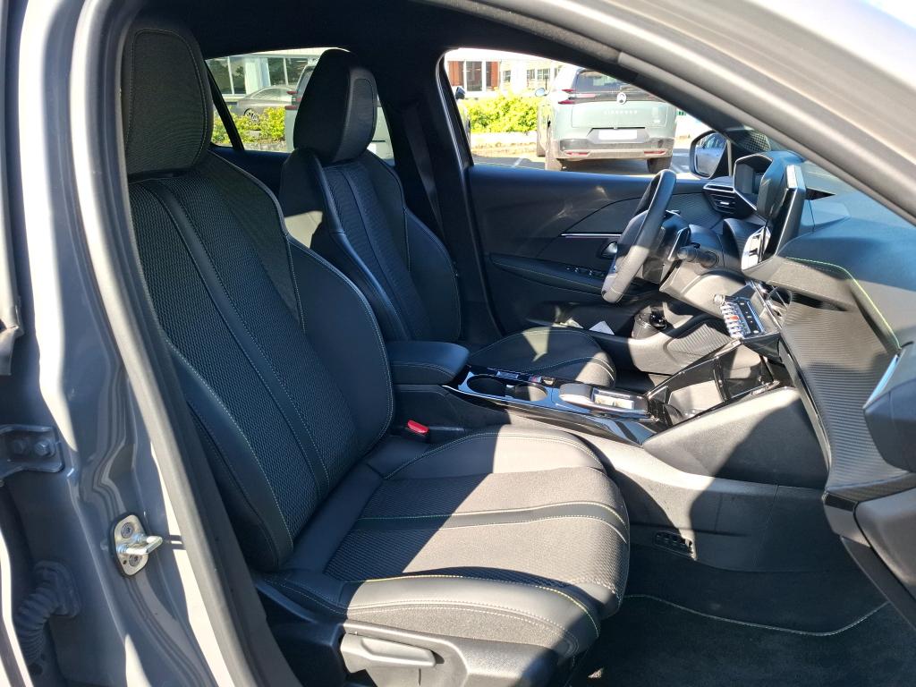 Peugeot 208 Hybrid 100 e-DCS6 GT 2025