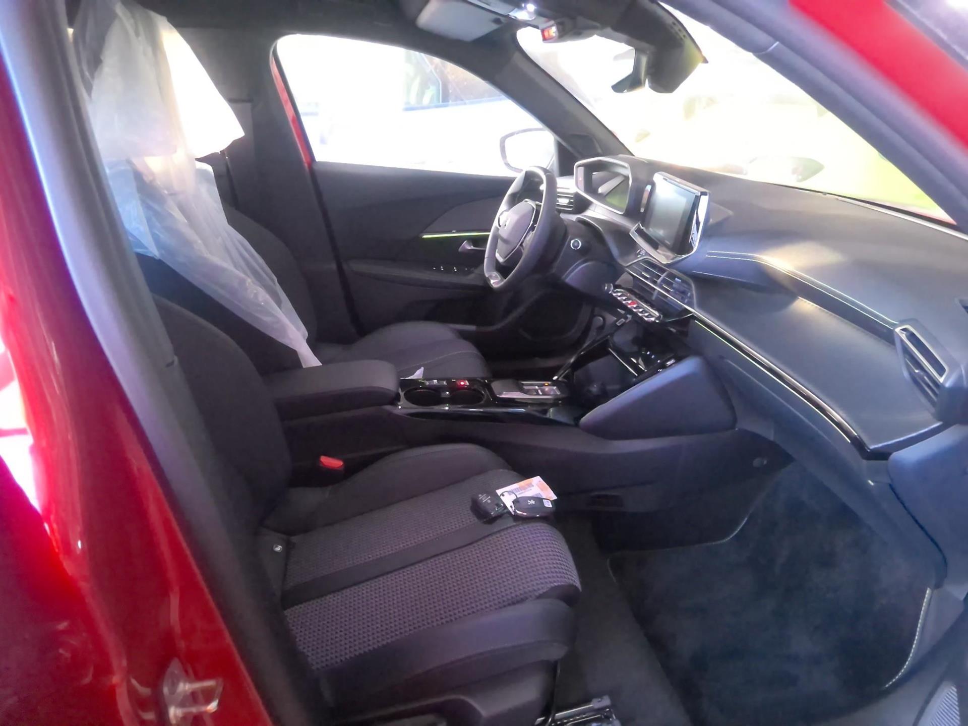 Peugeot 2008 Electrique 136 ch GT 2023