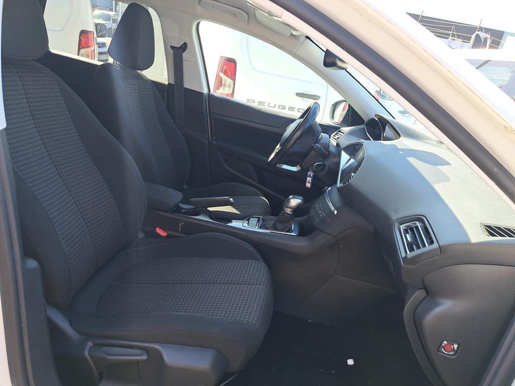 Peugeot 308 SW 1.6 BlueHDi 120ch S&S EAT6 Style 2017