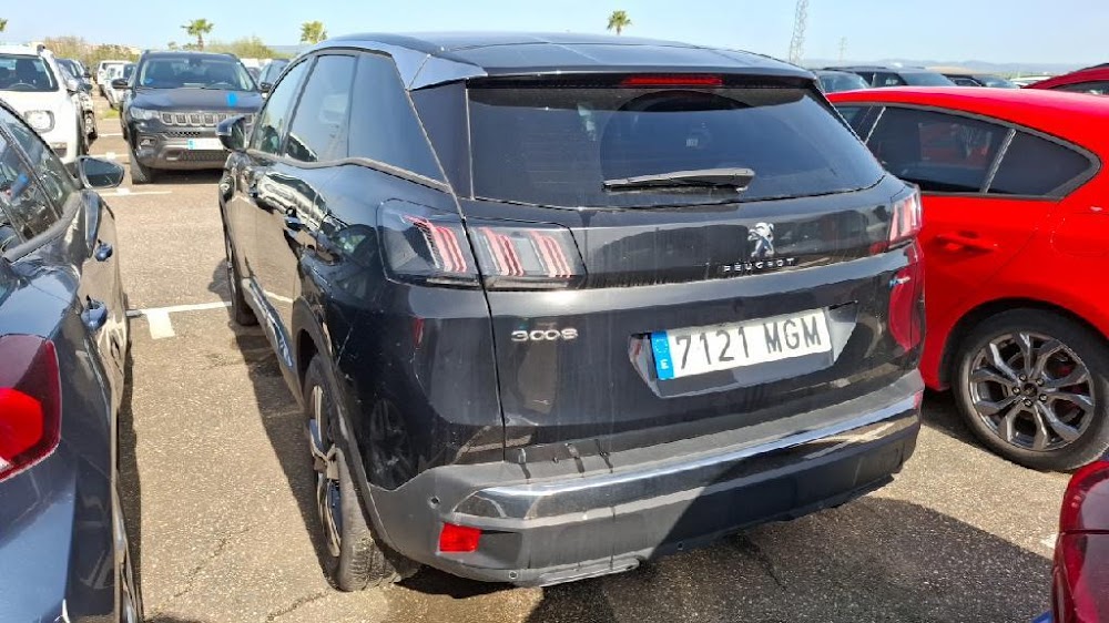 Foto Peugeot 3008 Hybrid 6