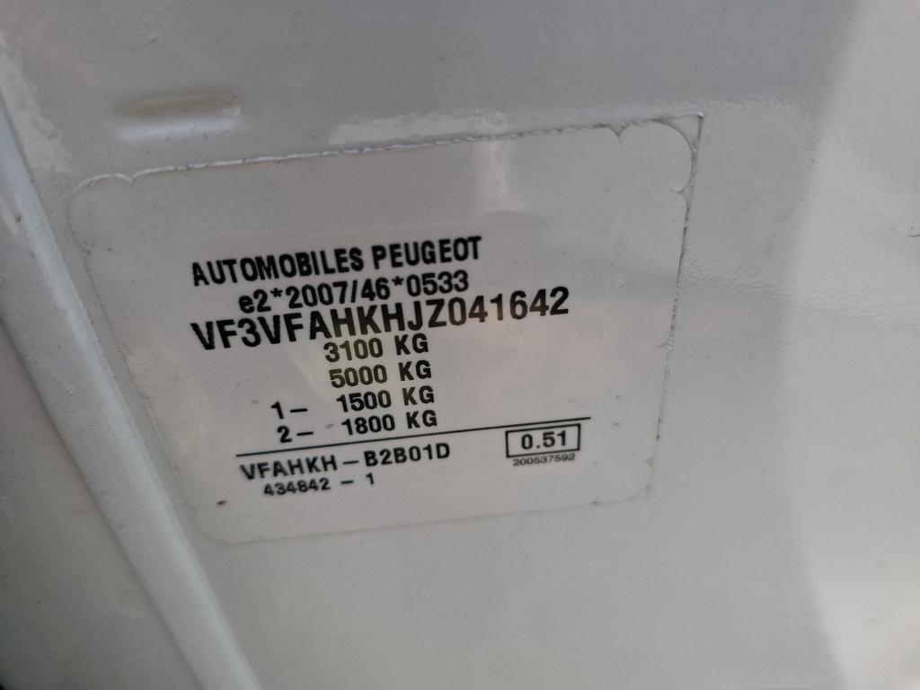 Peugeot EXPERT FGN TOLE STANDARD 2.0  BLUEHDI 120 S&S BVM6 PREMIUM 2018