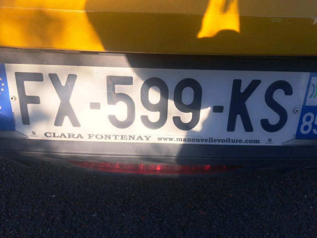 Peugeot 208 BlueHDi 100 S&S BVM6 Active 2021