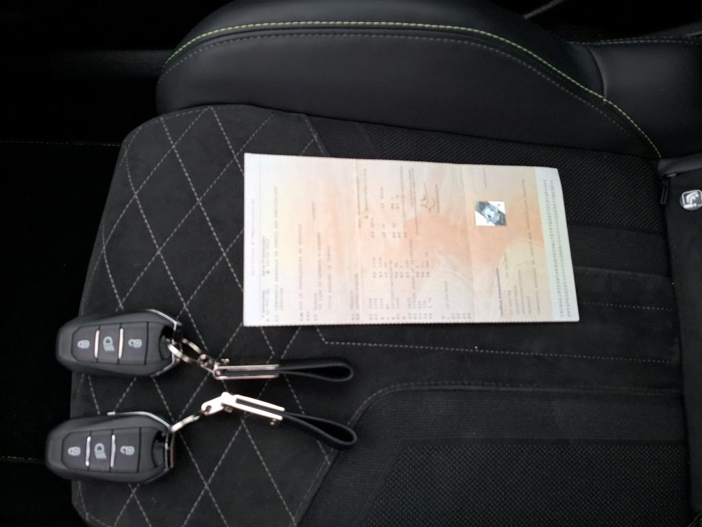 Peugeot 2008 BlueHDi 130 S&S EAT8 GT Pack 2022