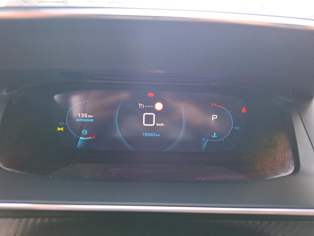Peugeot 2008 BlueHDi 130 S&S EAT8 Allure Pack 2022