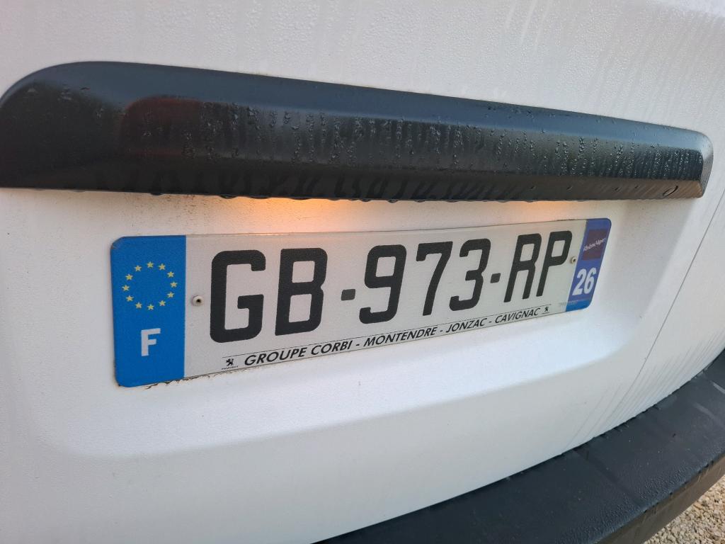 Peugeot EXPERT FGN TOLE STANDARD 2.0 BLUEHDI 120 S&S EAT8 ASPHALT 2021