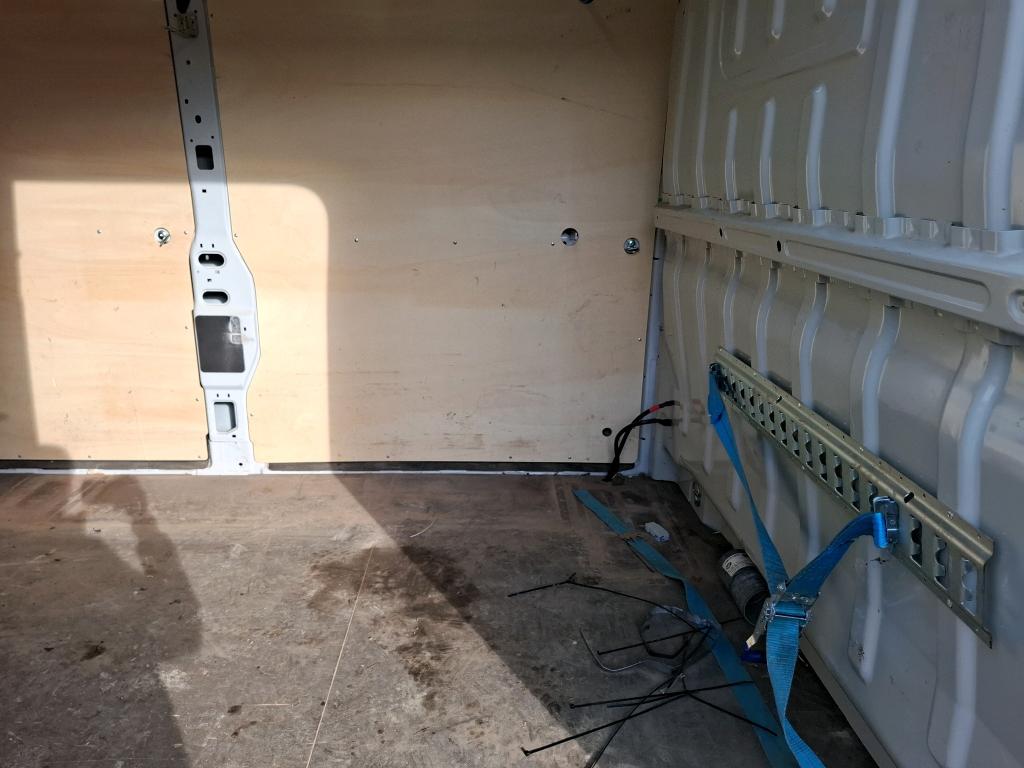 Peugeot BOXER TOLE 333 L3H2 BLUEHDI 120 S&S ASPHALT 2022