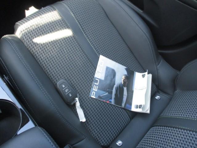 Foto Peugeot 2008 16