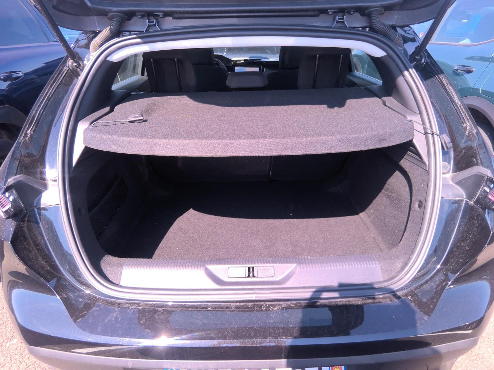 Peugeot 308 Hybrid 145 e-DCS6 Style 2026