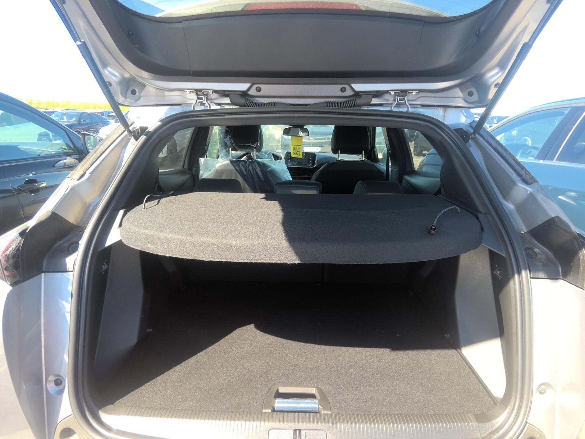 Peugeot 2008 BlueHDi 130 S&S EAT8 Allure 2023